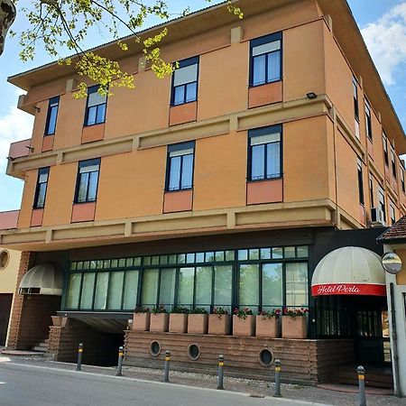 Hotel Perla Massa Lombarda Extérieur photo