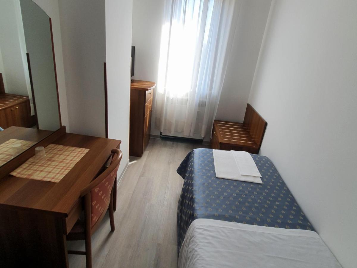 Hotel Perla Massa Lombarda Extérieur photo
