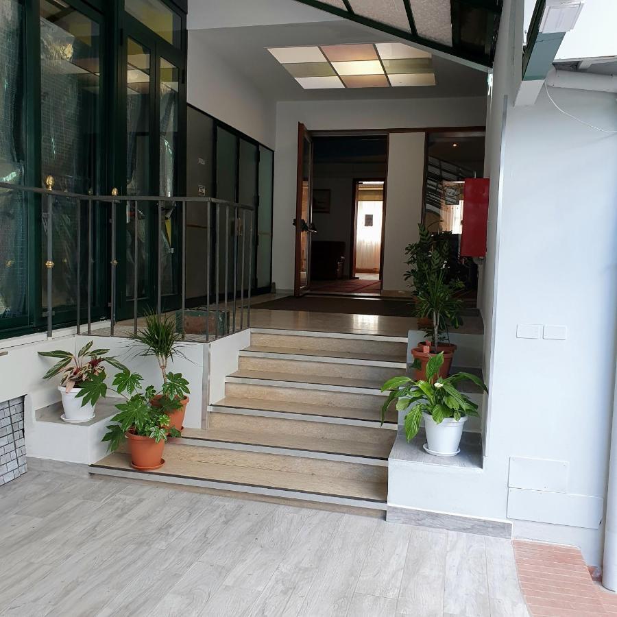 Hotel Perla Massa Lombarda Extérieur photo