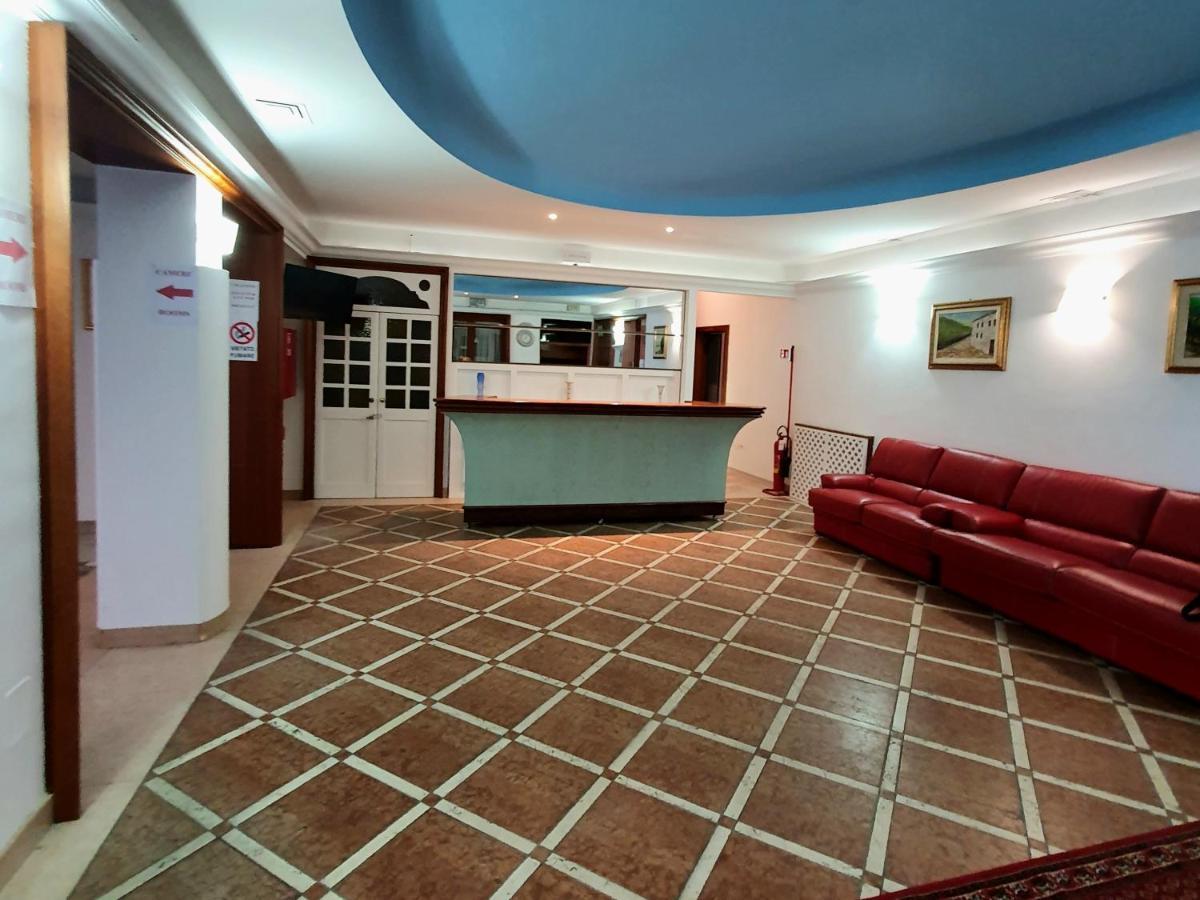 Hotel Perla Massa Lombarda Extérieur photo