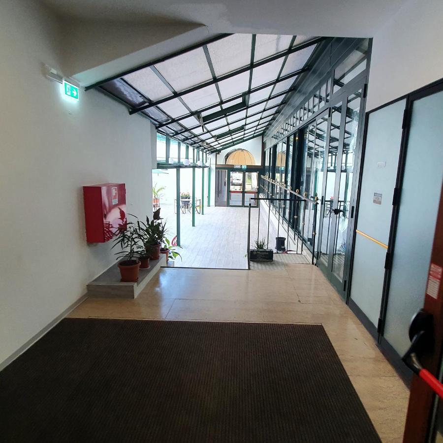 Hotel Perla Massa Lombarda Extérieur photo