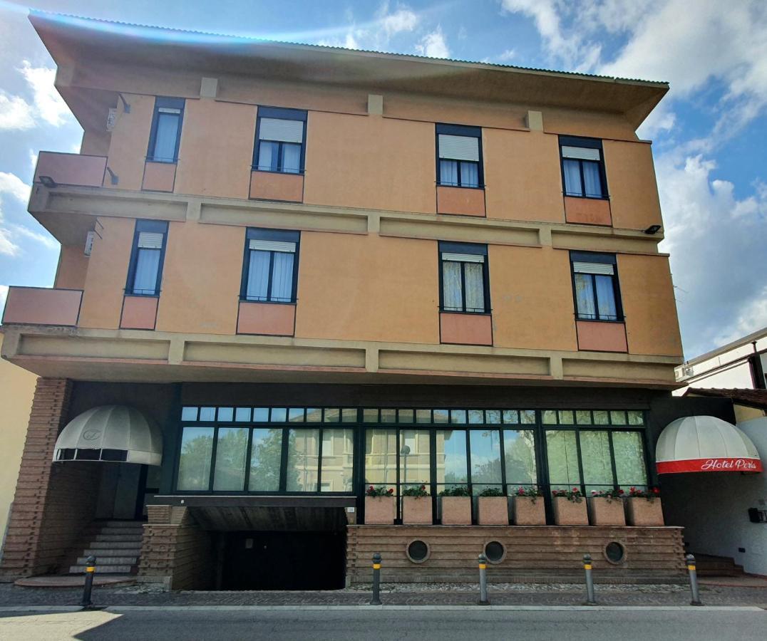 Hotel Perla Massa Lombarda Extérieur photo